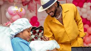 Diamond platnumz na zuchu wamepata mtoto Wa kike